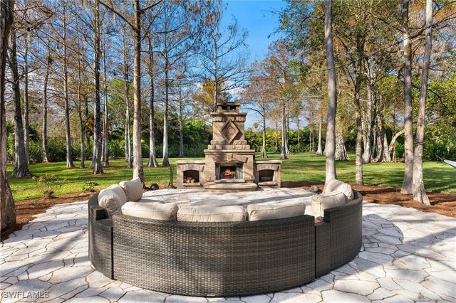 5271 Cherry Wood DR, Naples, FL 34119