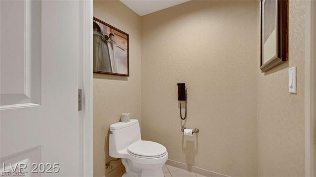 135 East HARMON Avenue 904, Las Vegas, NV 89109