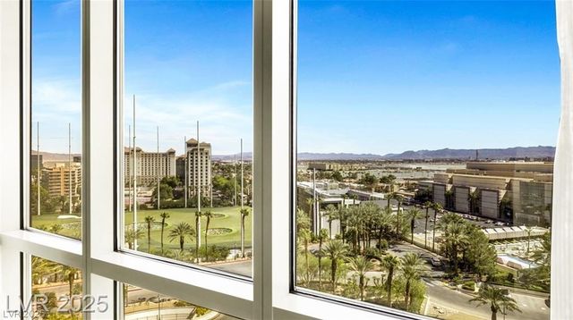 135 East HARMON Avenue 904, Las Vegas, NV 89109