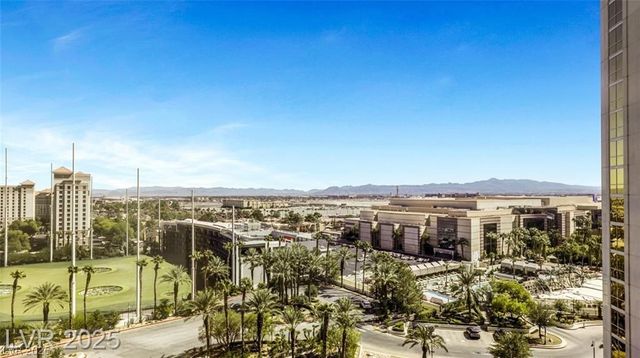 135 East HARMON Avenue 904, Las Vegas, NV 89109