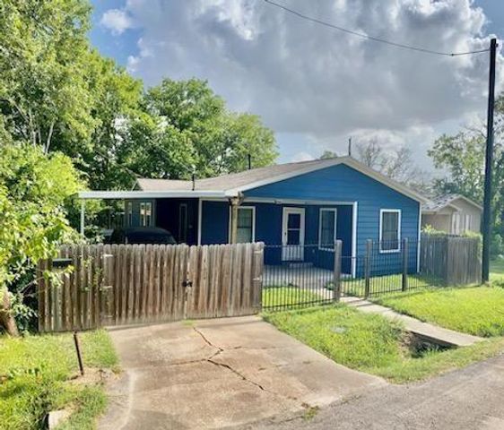433 Calloway Street, Houston, TX 77029