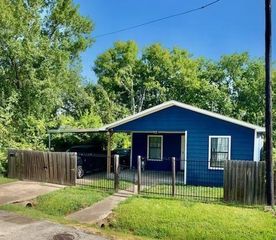 433 Calloway Street, Houston, TX 77029