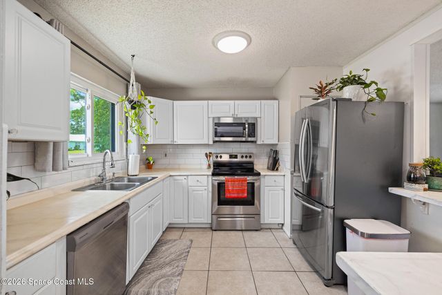 818 Brittan Avenue SE, Palm Bay, FL 32909