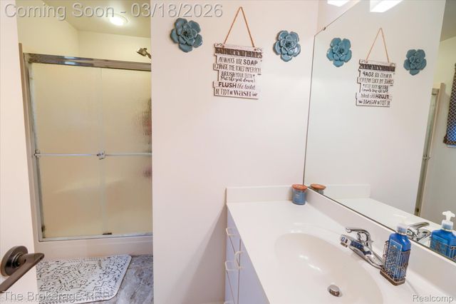 6047 Hearthside Place, Grand Blanc Charter Township, MI 48439