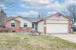 6047 Hearthside Place, Grand Blanc Charter Township, MI 48439