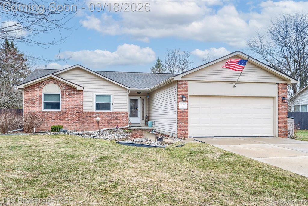 6047 Hearthside Place, Grand Blanc Charter Township, MI 48439