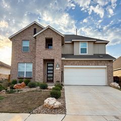 727 NAVARRO ST, New Braunfels, TX 78132