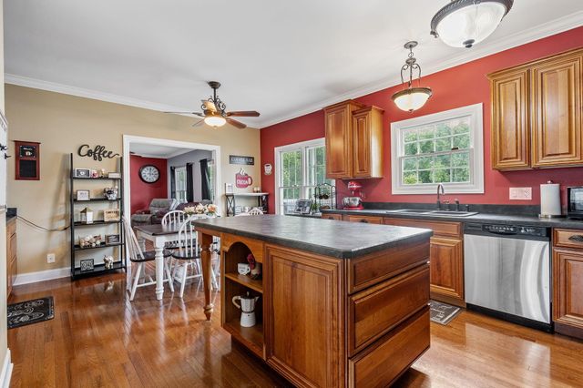7149 Jeffrey Street, Schererville, IN 46375