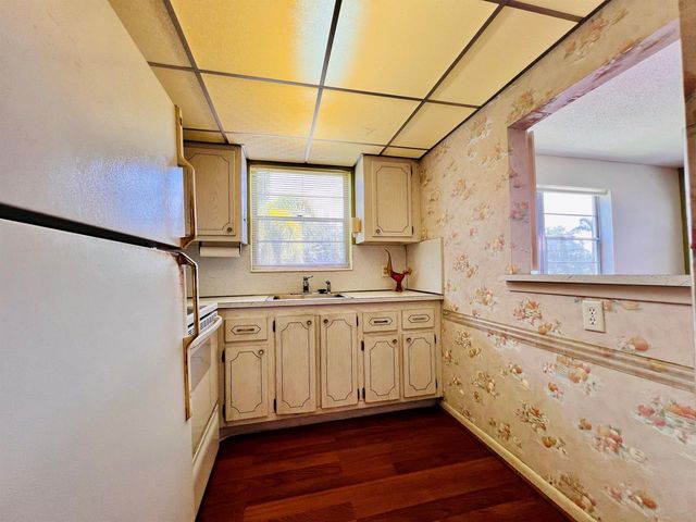 339 Windsor O, West Palm Beach, FL 33417