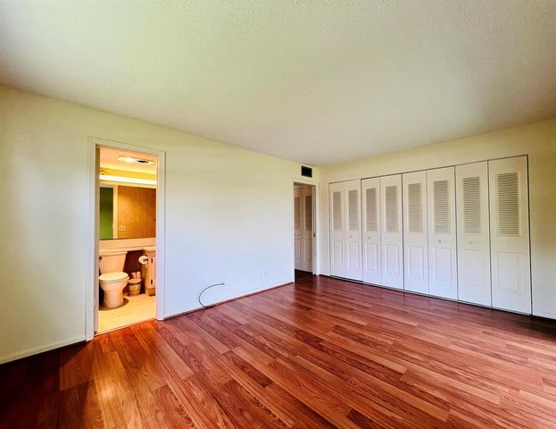 339 Windsor O, West Palm Beach, FL 33417