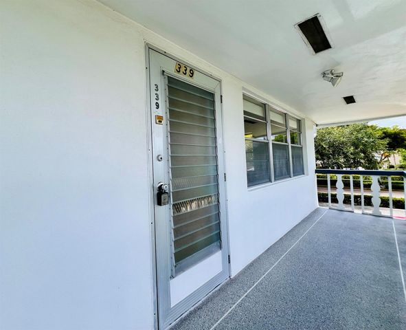 339 Windsor O, West Palm Beach, FL 33417