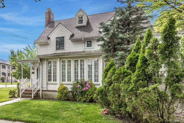 156-17 33rd Avenue, Flushing, NY 11354