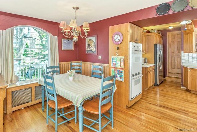 156-17 33rd Avenue, Flushing, NY 11354