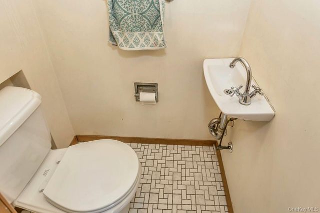 156-17 33rd Avenue, Flushing, NY 11354