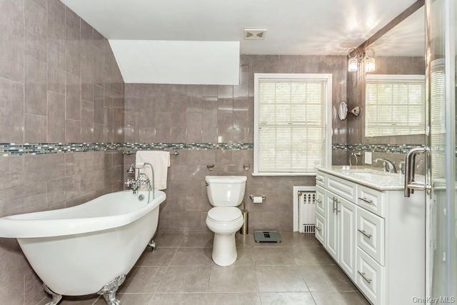 156-17 33rd Avenue, Flushing, NY 11354