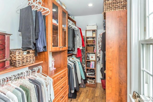 156-17 33rd Avenue, Flushing, NY 11354