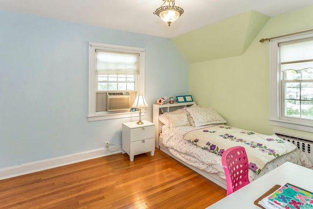 156-17 33rd Avenue, Flushing, NY 11354