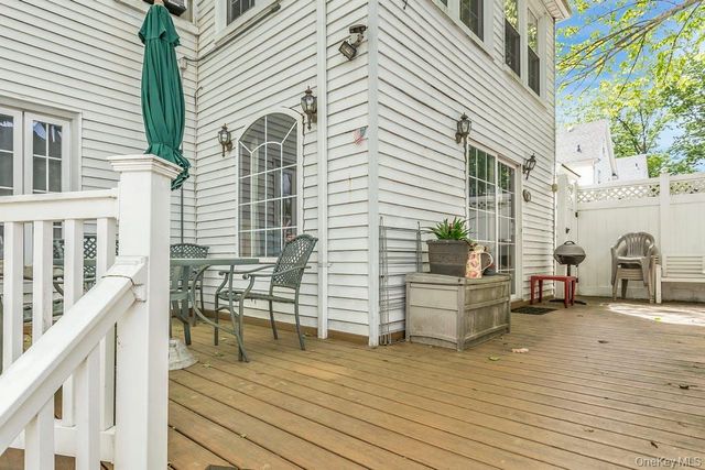 156-17 33rd Avenue, Flushing, NY 11354