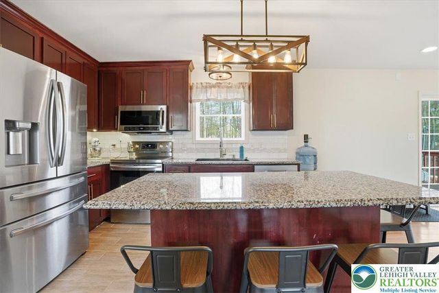 13 Eastridge Lane, Middle Smithfield Twp, PA 18302
