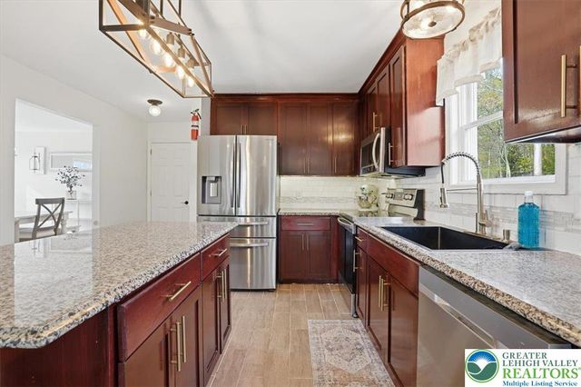 13 Eastridge Lane, Middle Smithfield Twp, PA 18302