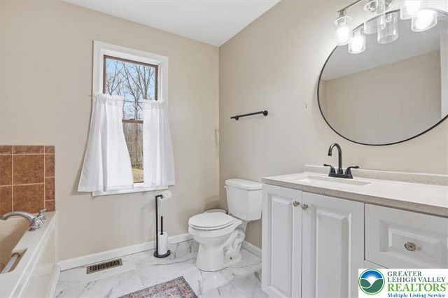 13 Eastridge Lane, Middle Smithfield Twp, PA 18302