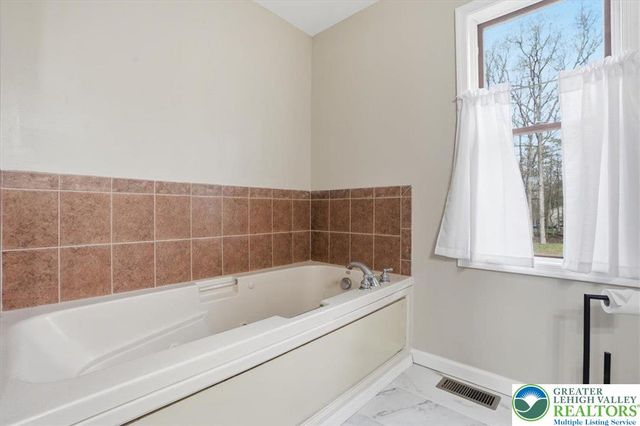 13 Eastridge Lane, Middle Smithfield Twp, PA 18302
