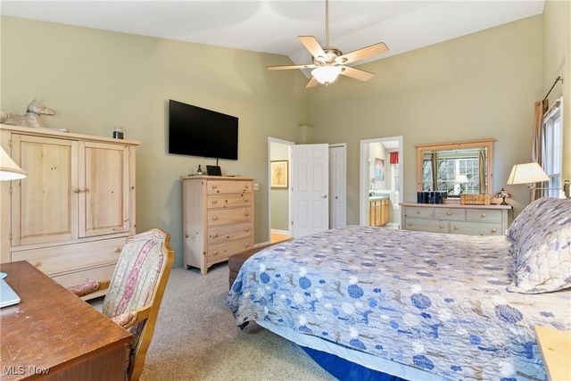 1390 Silverdale Circle, Twinsburg, OH 44087