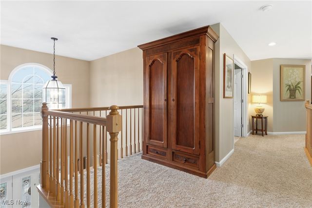 1390 Silverdale Circle, Twinsburg, OH 44087