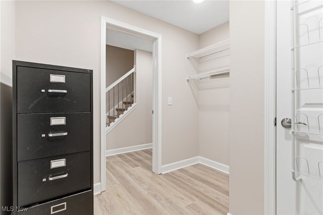 1390 Silverdale Circle, Twinsburg, OH 44087