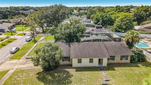 5310 NADINE STREET, Orlando, FL 32807
