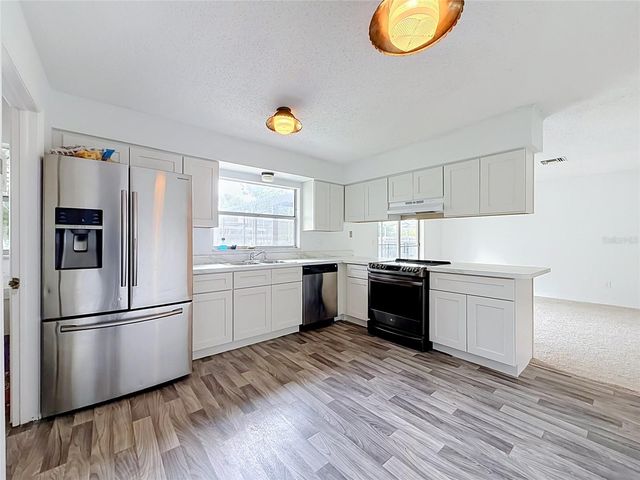 5310 NADINE STREET, Orlando, FL 32807