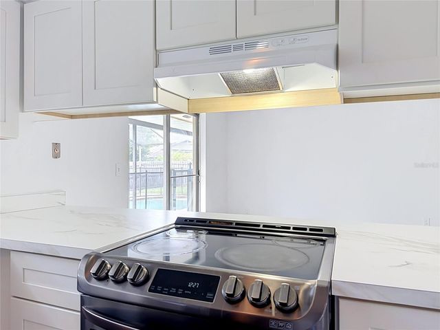 5310 NADINE STREET, Orlando, FL 32807