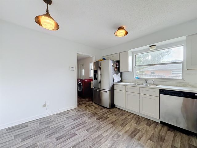 5310 NADINE STREET, Orlando, FL 32807