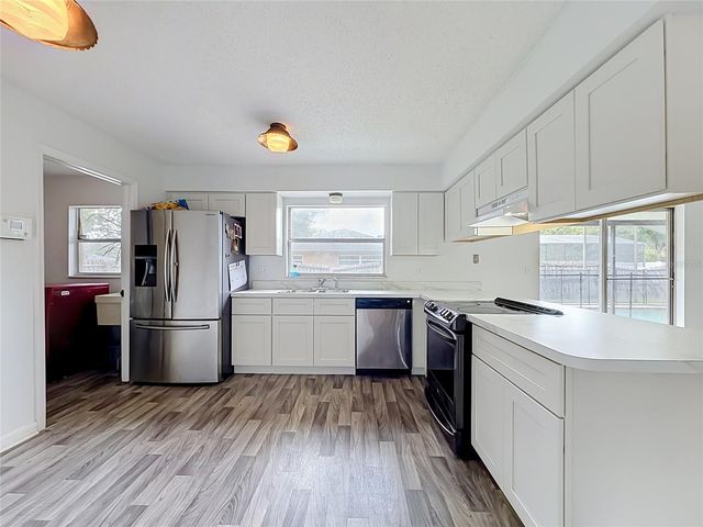 5310 NADINE STREET, Orlando, FL 32807