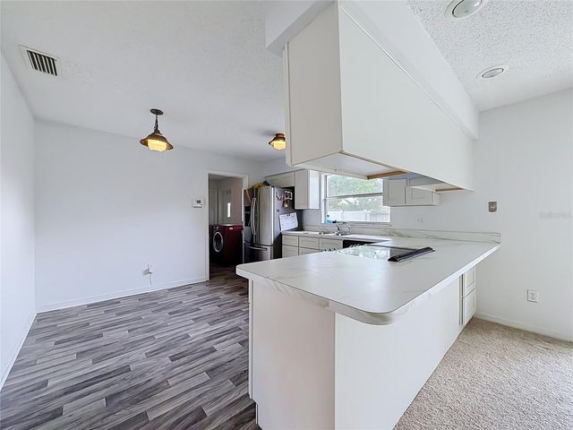 5310 NADINE STREET, Orlando, FL 32807