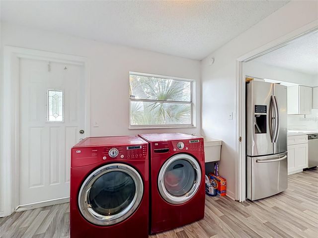 5310 NADINE STREET, Orlando, FL 32807