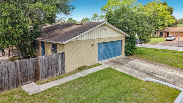 5310 NADINE STREET, Orlando, FL 32807