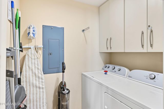 2060 Beach Boulevard, 605, Biloxi, MS 39531