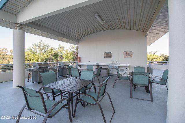 2060 Beach Boulevard, 605, Biloxi, MS 39531