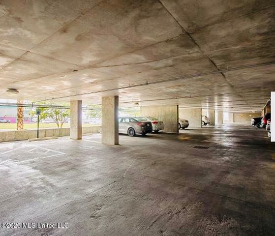 2060 Beach Boulevard, 605, Biloxi, MS 39531