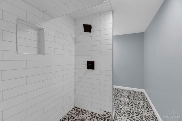 1364 Karahill Drive, Forest Park, OH 45240