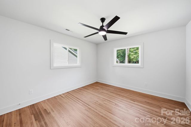 1041 Watts Drive, Charlotte, NC 28216