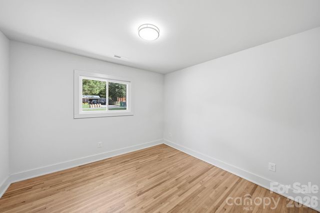1041 Watts Drive, Charlotte, NC 28216