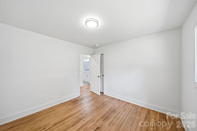 1041 Watts Drive, Charlotte, NC 28216