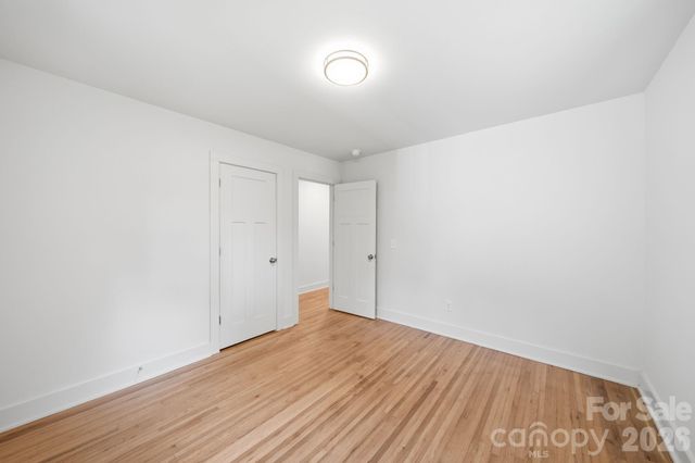1041 Watts Drive, Charlotte, NC 28216