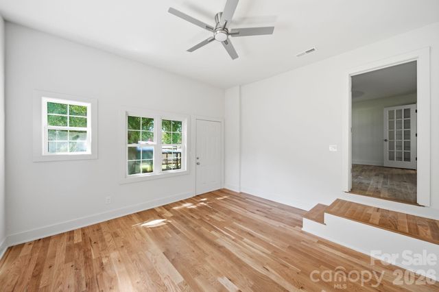1041 Watts Drive, Charlotte, NC 28216
