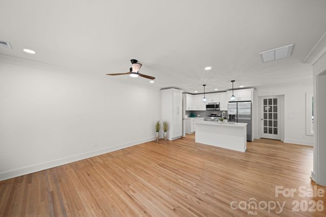 1041 Watts Drive, Charlotte, NC 28216
