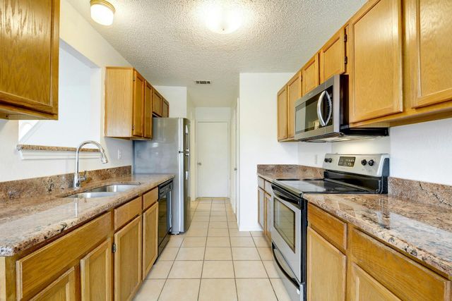 6102 Parkwood DR, Austin, TX 78735