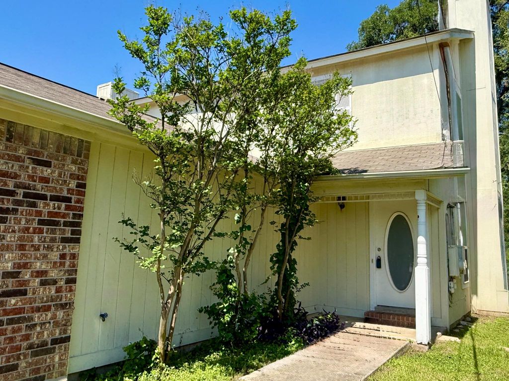 6102 Parkwood DR, Austin, TX 78735