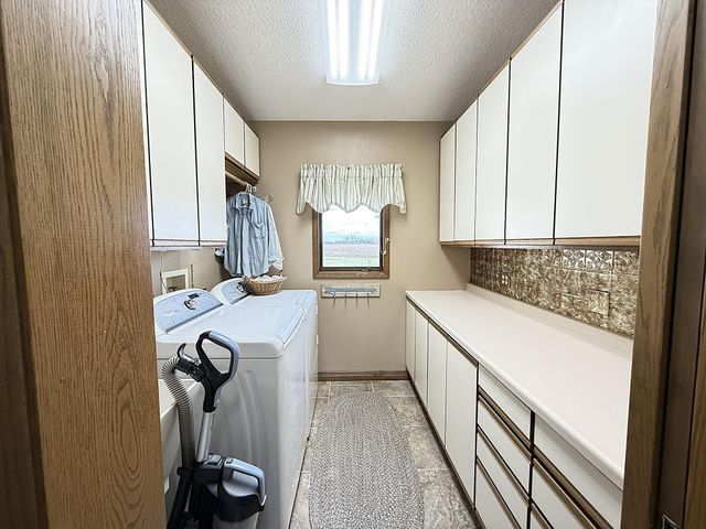 2859 19th Avenue SW, Willmar, MN 56201